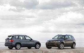 BMW X5: Mehr Leistung, acht Gänge und leichte Modifikationen.