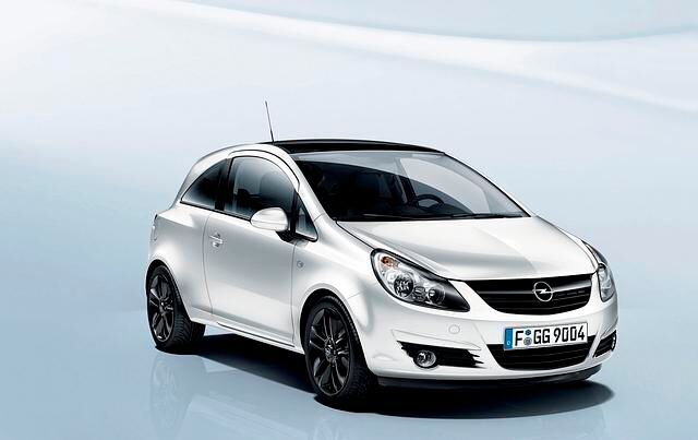 Opel Corsa 2010: Mehr Farbe, weniger Verbrauch (Vorabmeldung), Foto: Opel