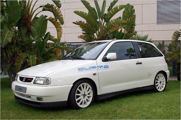 Der erste Ibiza Cupra von 1996 war ein Sondermodell zur Feier der ersten gewonnen Rallye-WM in der Zwei-Liter-Klasse
