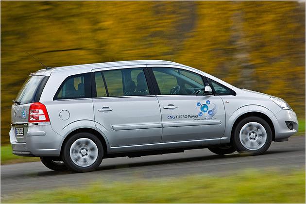 150 PS aus 1,6 Liter Hubraum beschleunigen den Erdgas-Zafira in 11,5 Sekunden auf Tempo 100