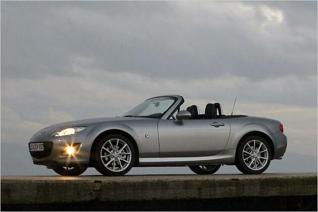 Die Scheinwerfer des MX-5 sind ein wenig gewachsen