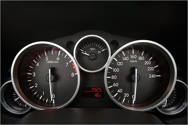 Wer will, kann den 2,0-Liter-Motor über 7.000 Touren drehen lassen