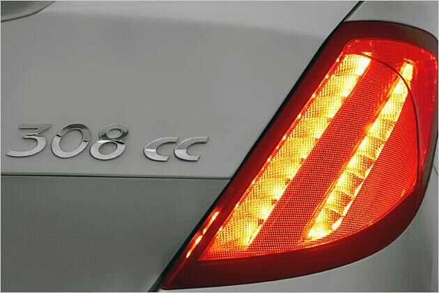 Alles LED: Die Rückscheinwerfer des 308 CC