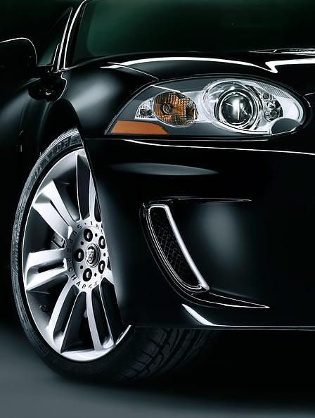 Jaguar XKR