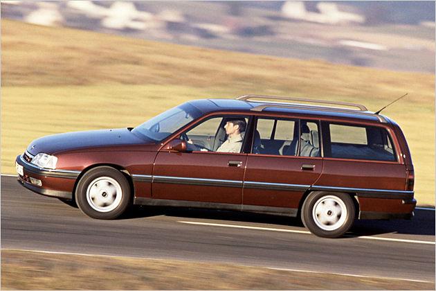 Im Jahr 1989 einer der stärksten Kombis: Der Omega A Caravan mit Sechszylinder und 204 PS