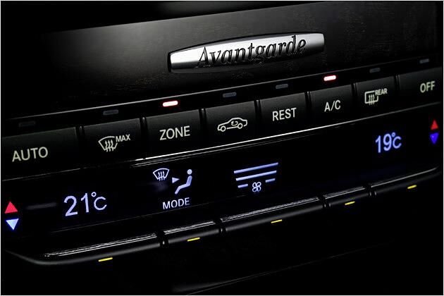 Mit der "Mode"-Taste wird der gewünschte Modus der Klimaautomatik gewählt
