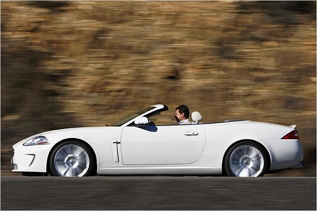Mit 4,79 Meter ist der XKR noch zehn Zentimeter länger als ein BMW M6 Cabrio