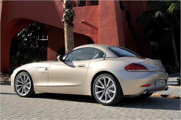 Keine Notlösung: Geschlossen sieht der Z4 richtig gut aus