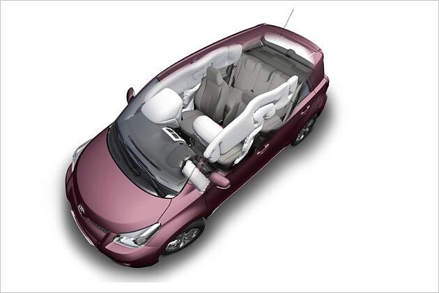 Die Sicherheitsausstattung umfasst sieben Airbags - inklusive eines Knieairbags für den Fahrer