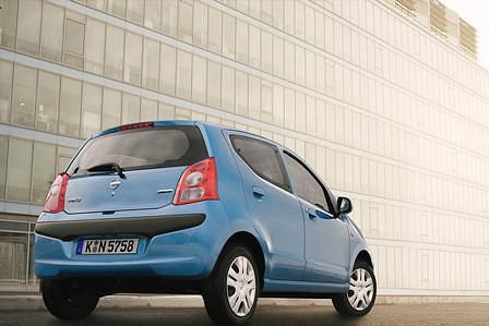 Nissan Pixo