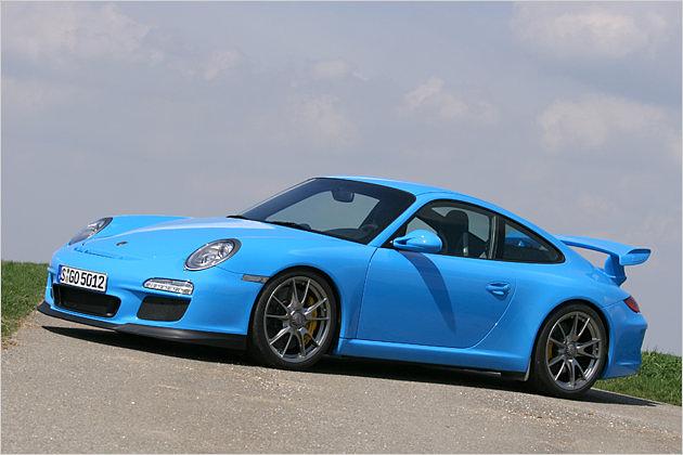 Erstmals bekommt der GT3 serienmäßig Tagfahrleuchten