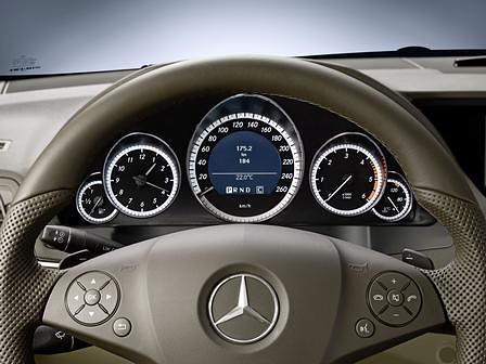 Mercedes-Benz E 350 CDI BlueEFFICIENCY