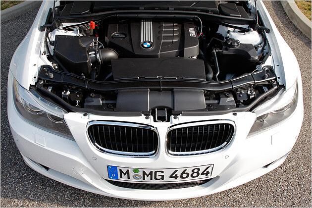Der Zweiliter-Diesel ist ein im Detail modifizierter Serienmotor