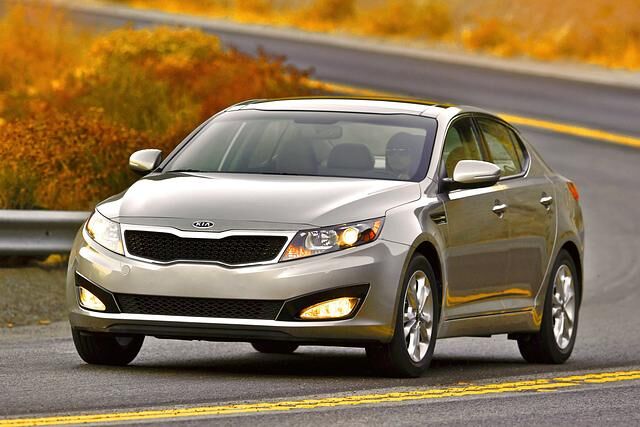 Der Optima kommt vorerst mit relativ schwachbrüstigen Motoren nach Europa