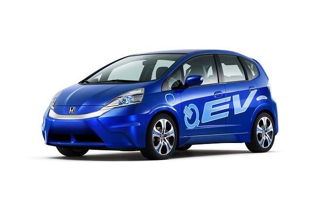 Elektrischer Honda - Fit mit Strom