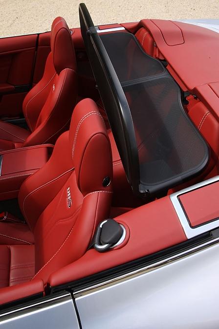 Aston Martin DBS Volante - Große Gefühle