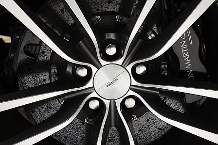 Aston Martin DBS Volante - Große Gefühle