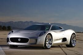 Jaguar C-X75 - Düsenjäger auf dem Boulevard der Träume