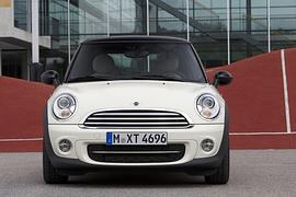 BMW plant Sparmotoren - Sechs durch zwei macht drei