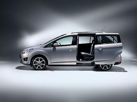 Ford C-MAX auf der IAA - Max und Max