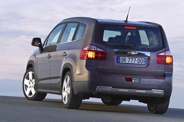 Bis zu sieben Personen passen in den Chevy