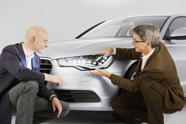 Audi-Designer Norbert Weber erklärt die neuen Scheinwerfer