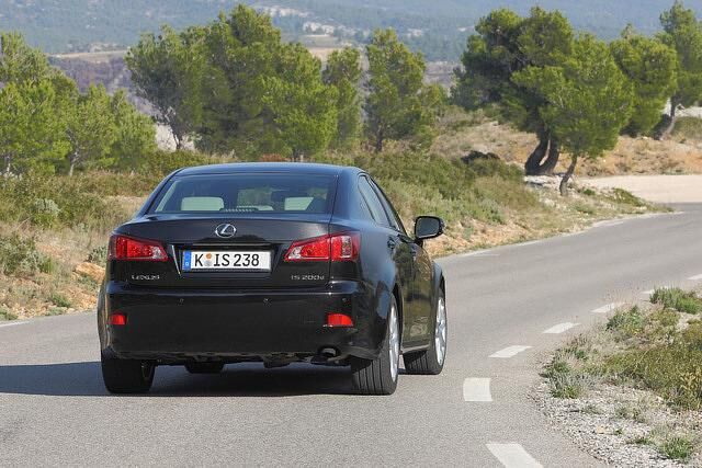 Lexus IS 200d