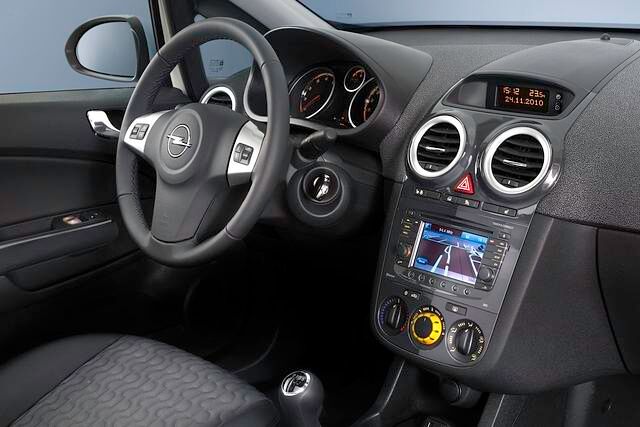 Neue Materialien im Innenraum: der überarbeitete Opel Corsa