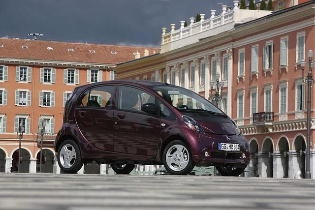 Der iMiev kostet 34.390 Euro