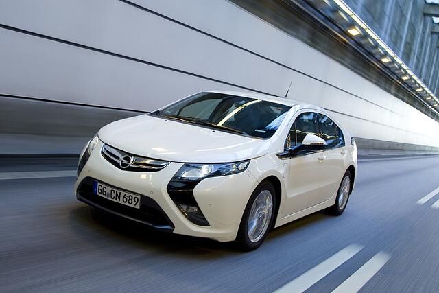 In den Opel Ampera stecken die Rüsselsheimer viel Hoffnung