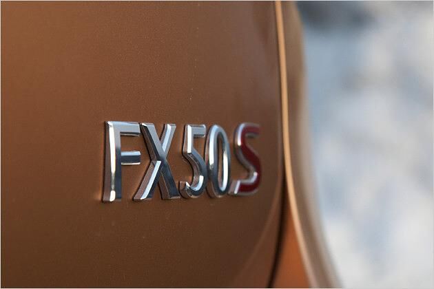 Im FX50S ist für 71.500 Euro beinahe alles drin