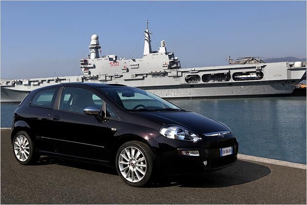 Der Punto Evo wurde in La Spezia auf dem italienischen Flaggschiff Cavour vorgestellt