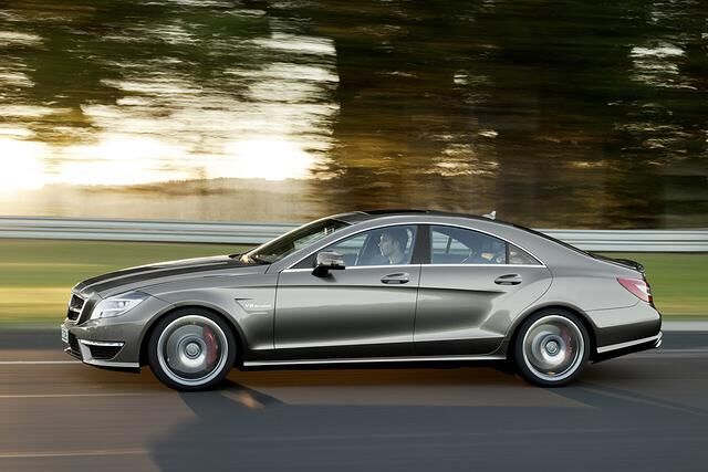 Sein V8-Biturbo mit 5,5 Litern Hubraum leistet stolze 386 kW/525 PS