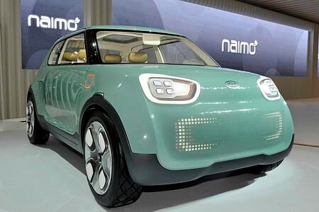 Kia Naimo - Quader unter Strom