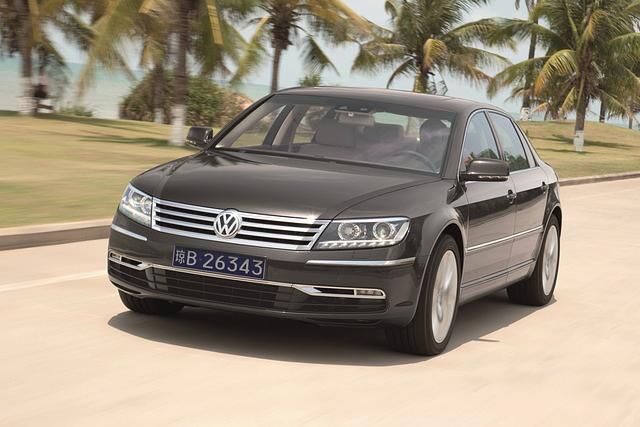 Der VW Phaeton hat es gerade soeben in die Liste geschafft