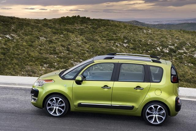 Der Citroen C3 Picasso fällt unter anderem durch sein Design auf