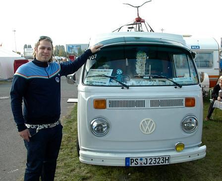 Jeronimo Taibl und sein VW Bulli