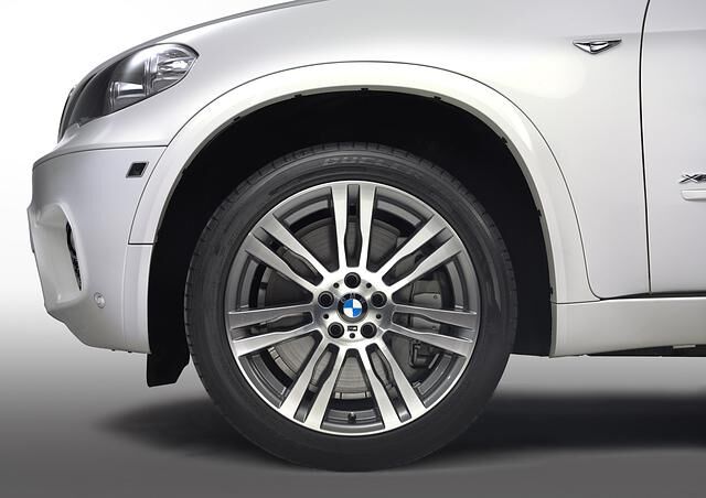 Sportives Zubehör für den BMW X5, Foto: BMW