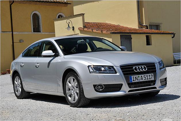 Vorn zeigt das schöne Mobil das typische A5-Gesicht