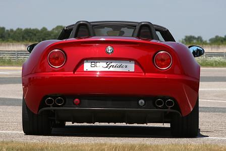 Alfa Romeo 8C