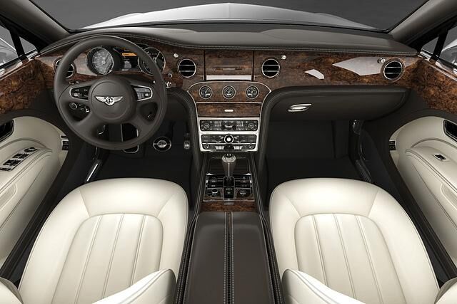 Bentley Mulsanne: Der Chauffeur darf umschulen, Foto: Bentley