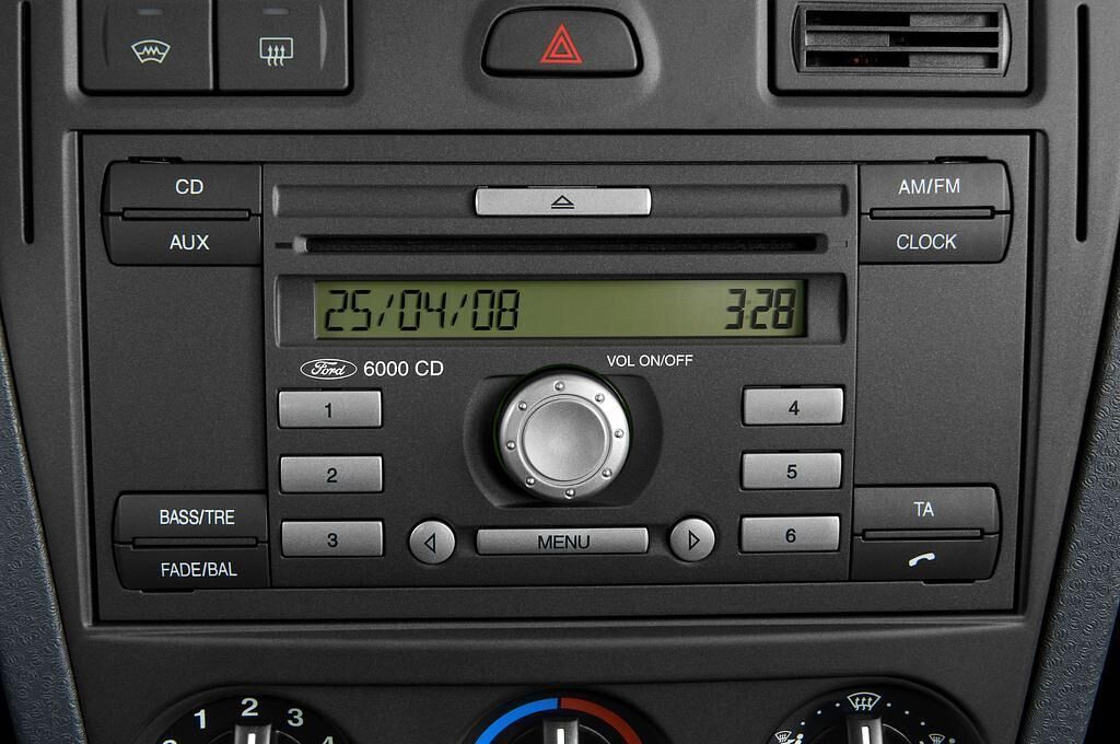 Ford Fusion (Baujahr 2010) Style 5 Türen Radio und Infotainmentsystem