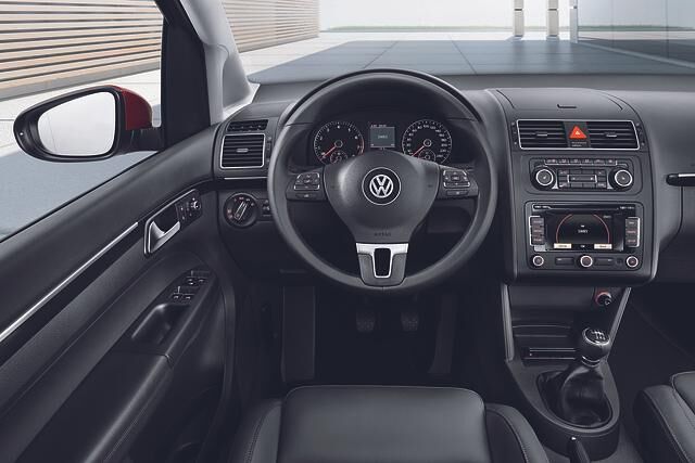 VW Touran: Der Familienvan zeigt sich runderneuert (Kurzfassung), Foto: VW