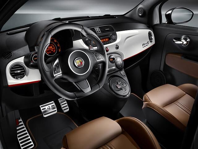 Abarth Punto Evo und 500C: Im Zeichen des Skorpions (Vorabbericht), Foto: Fiat
