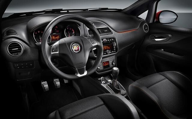 Abarth Punto Evo und 500C: Im Zeichen des Skorpions (Vorabbericht), Foto: Fiat