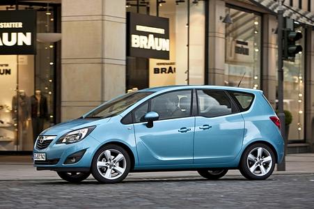 Leistung für die Familie: Opel Meriva mit erweitertem Motorenprogramm Leistung für die Familie: Opel Meriva mit erweitertem Motorenprogramm
