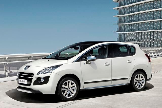 Im Van 3008 führt Peugeot den 2,0-Liter-HDi mit 120 kW/163 PS und einen 27 kW/37 PS starken Elektromotor zusammen. 