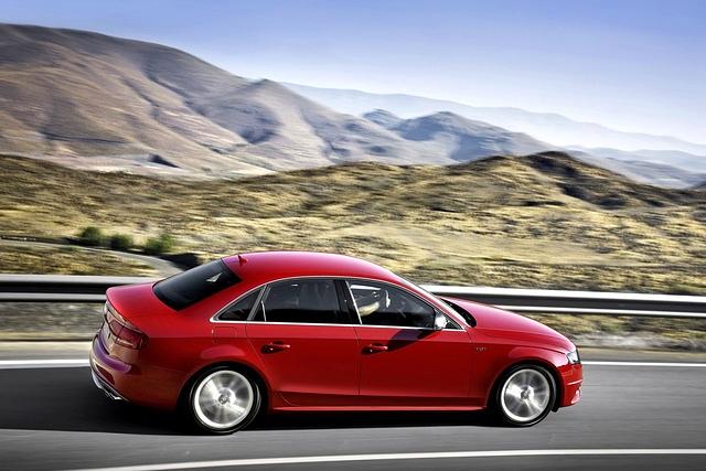 Audi hat dem S4 einen Sechszylinder-Kompressormotor als Ersatz für den alten V8 verpasst