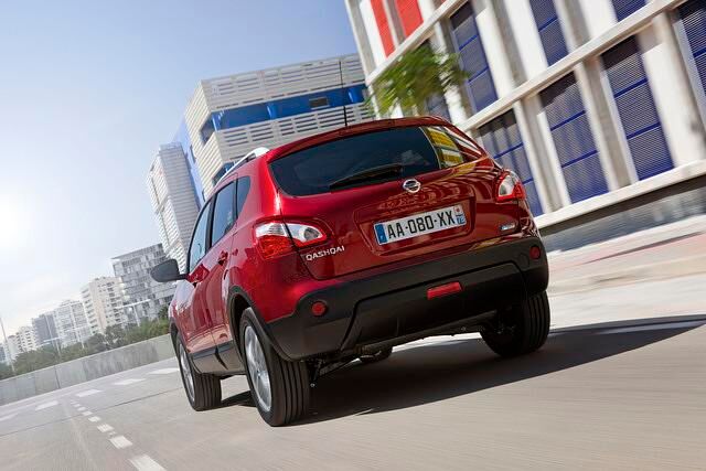 Der Qashqai kostet zunächst mit dem neuen Selbstzünder ab 25.390 Euro