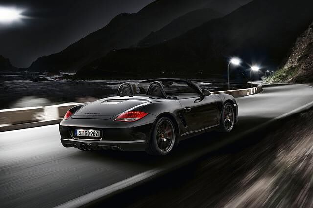 Mit dem Boxster S Black Edition bringen die Stuttgarter ab März ein auf 987 Exemplare limitiertes Sondermodell